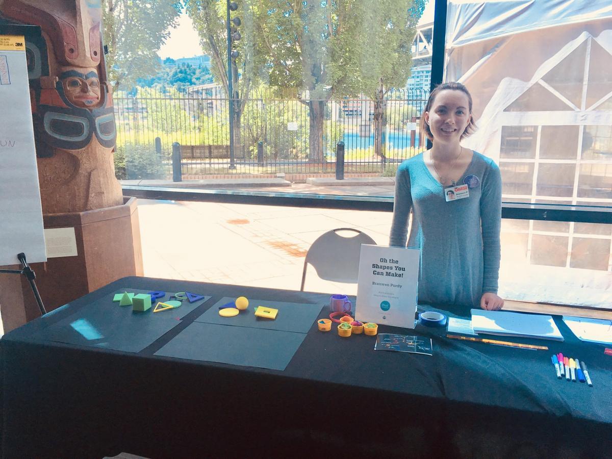 Branwen Purdy at her stall during OMSI meet-a-scientist day.